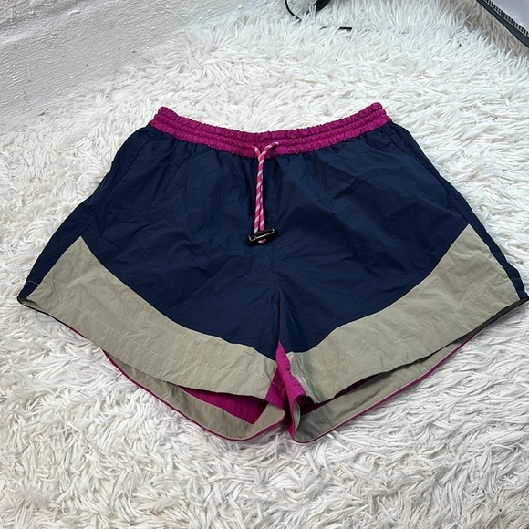 Lululemon Evergreen Short Ripened Raspberry / Cafe Au Lait / True Navy - Picture 1 of 7